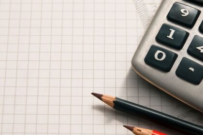 Gallons to pounds conversion and how to convert gallons to lbs